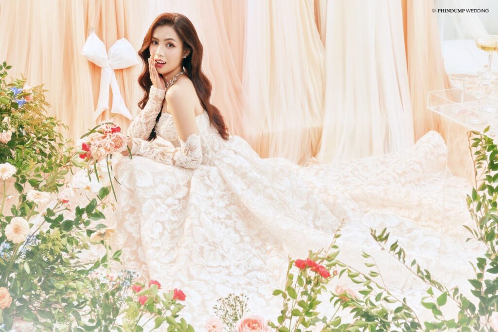 Báo giá chi phí chụp ảnh cưới đẹp trong Studio (chi nhánh PhinDump Wedding Đà Nẵng)