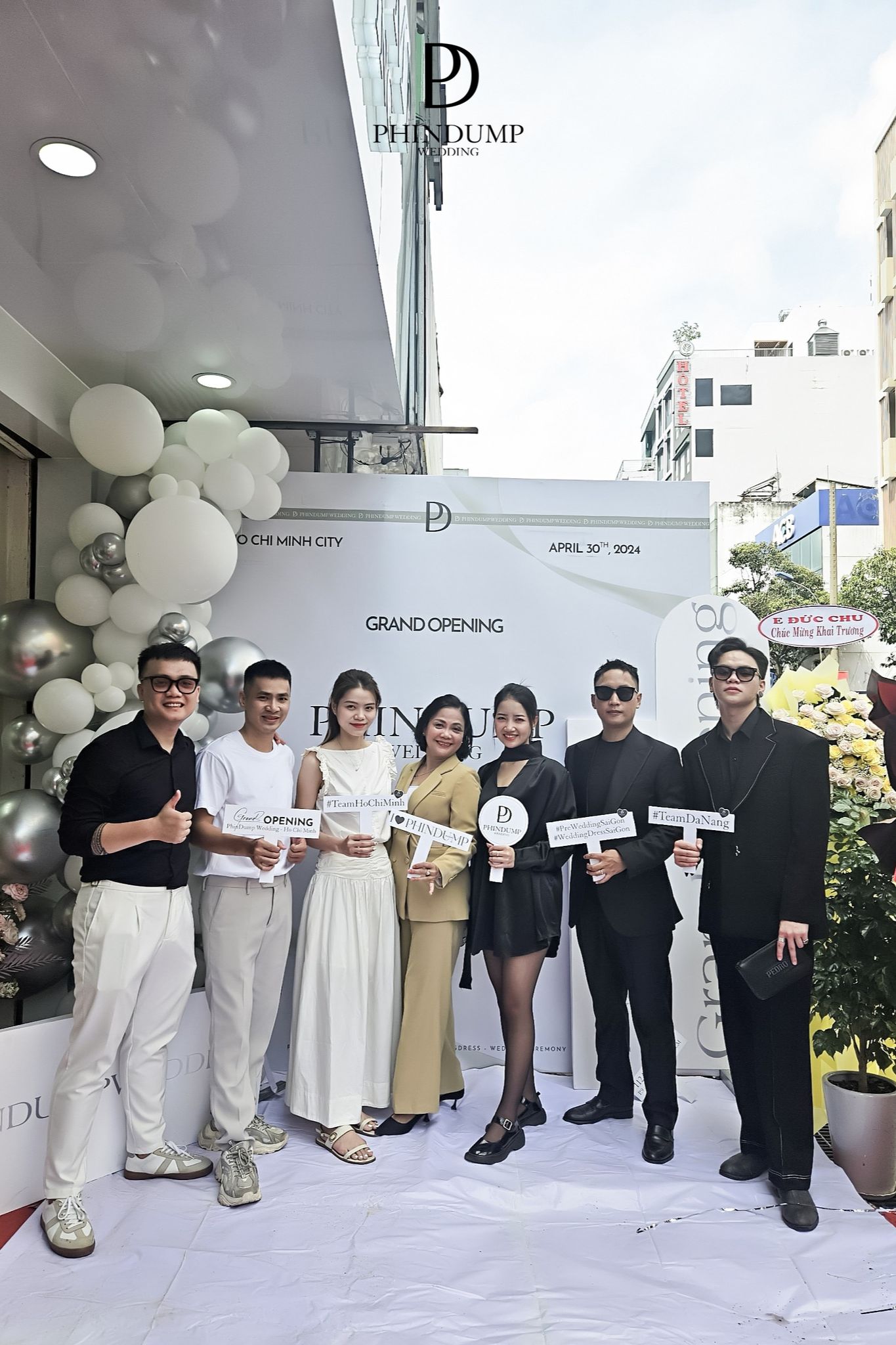 PhinDump Wedding Hồ Chí Minh khai trương