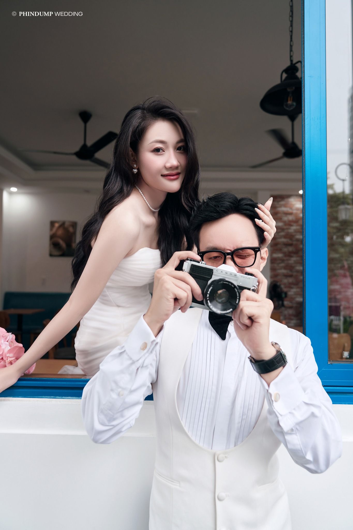 Phối đồ tinh tế, nâng tầm phong cách thời trang ảnh cưới