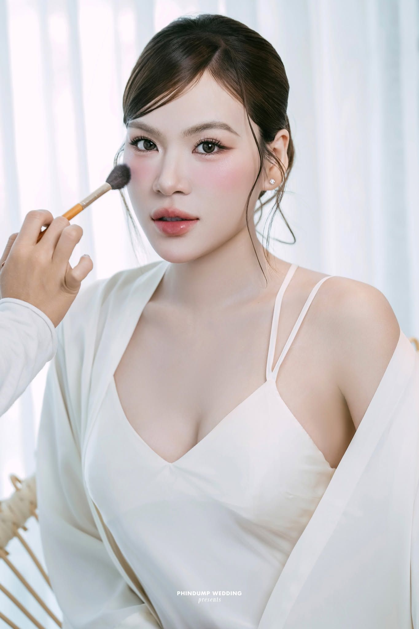 Lớp nền mỏng, mịn và có độ căng tự nhiên